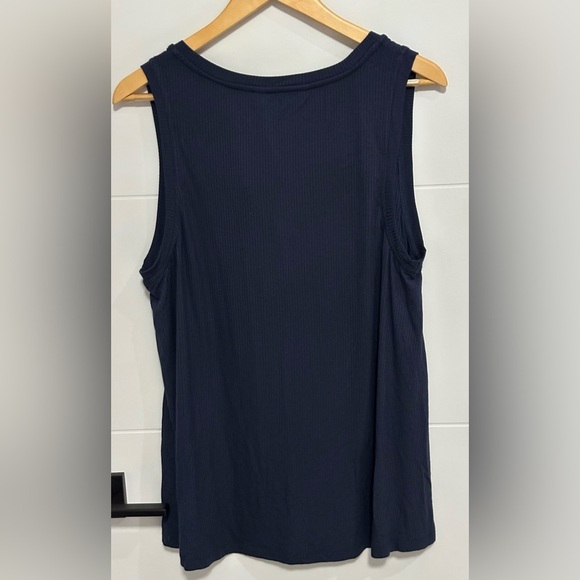 ✨NWT✨ ti-VOGLIO: Women’s Sleeveless Top - Size 2X - Picture 2 of 6
